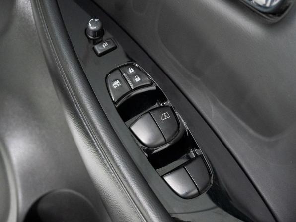 Nissan Leaf I (ZE0/AZE0) с пробегом 2017 года, цена 1 060 000 рублей, 127118 км, хэтчбек, Автокод Объявления