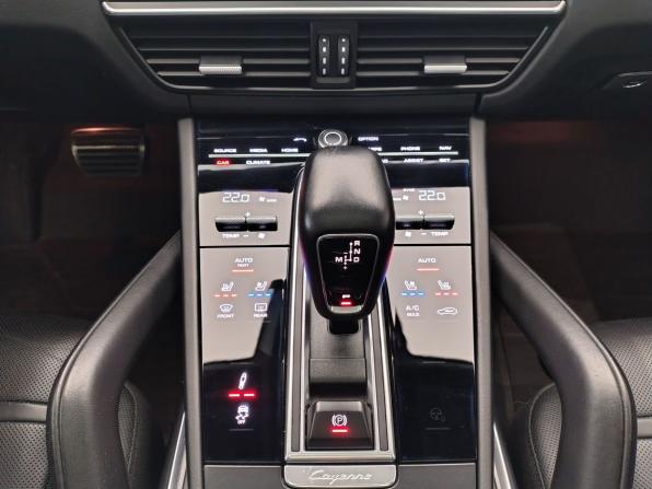 Porsche Cayenne III с пробегом 2019 года, цена 9 990 000 рублей, 95788 км, внедорожник, Автокод Объявления