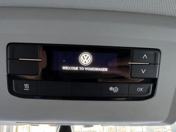 Volkswagen Caravelle T6 Рестайлинг с пробегом 2021 года, цена 4 725 000 рублей, 98000 км, минивэн, Автокод Объявления