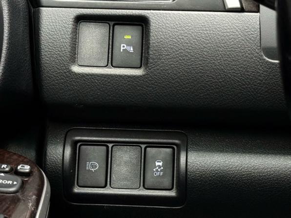 Toyota Camry VII (XV50) Рестайлинг с пробегом 2015 года, цена 2 329 000 рублей, 111559 км, седан, Автокод Объявления