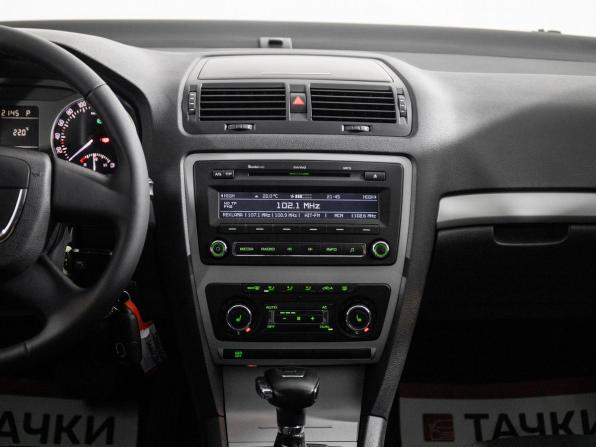 Skoda Octavia II (A5) Рестайлинг с пробегом 2012 года, цена 988 500 рублей, 108825 км, лифтбек, Автокод Объявления