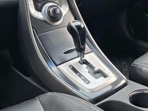 Hyundai Avante V с пробегом 2011 года, цена 599 000 рублей, 231249 км, седан, Автокод Объявления