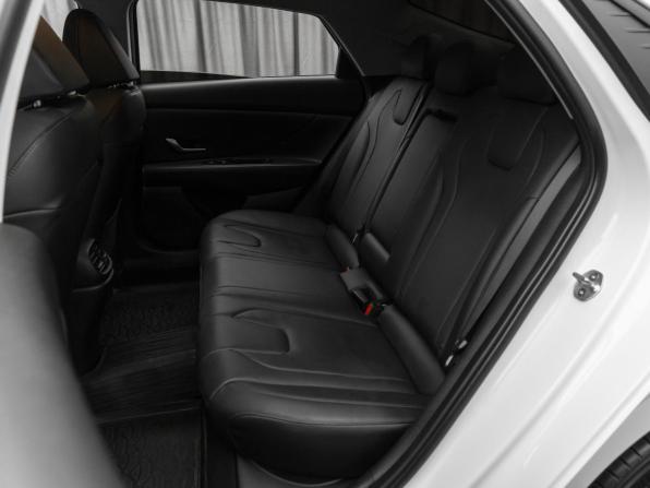 Hyundai Elantra VII (CN7) с пробегом 2021 года, цена 2 410 000 рублей, 59469 км, седан, Автокод Объявления