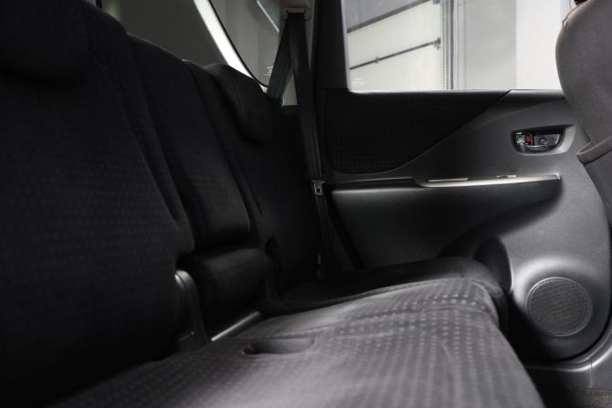 Toyota Ractis I с пробегом 2010 года, цена 949 000 рублей, 179000 км, хэтчбек, Автокод Объявления