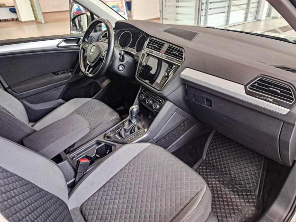 Volkswagen Tiguan II с пробегом 2018 года, цена 2 900 000 рублей, 54028 км, внедорожник, Автокод Объявления