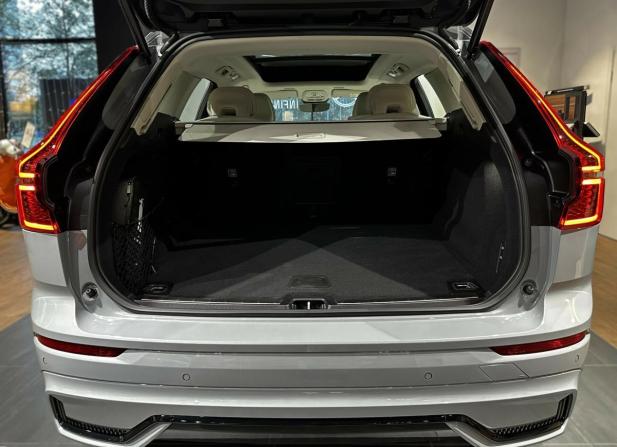 Volvo XC60 II Рестайлинг 2 с пробегом 2026 года, цена 7 800 000 рублей, 10 км, внедорожник, Автокод Объявления