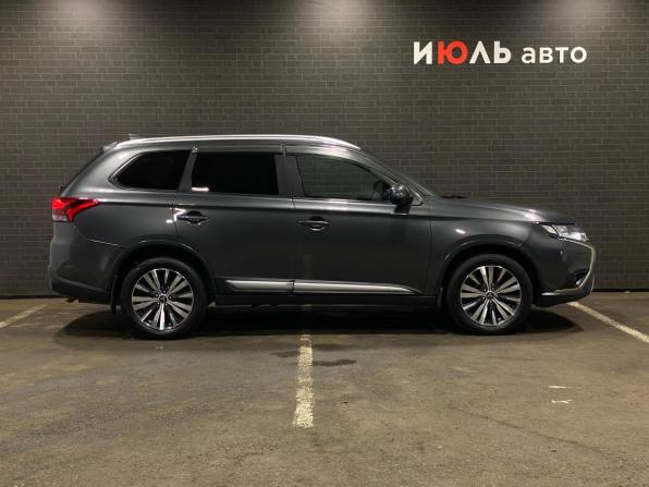 Mitsubishi Outlander III Рестайлинг 3 с пробегом 2019 года, цена 2 300 000 рублей, 61127 км, внедорожник, Автокод Объявления