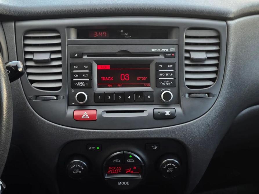 Kia Rio II Рестайлинг Санкт-Петербург  - изображение 15
