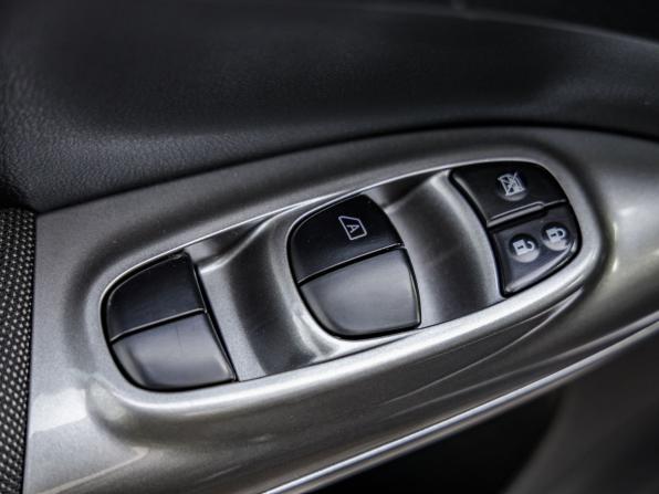 Nissan Juke I с пробегом 2013 года, цена 1 278 000 рублей, 57591 км, внедорожник, Автокод Объявления