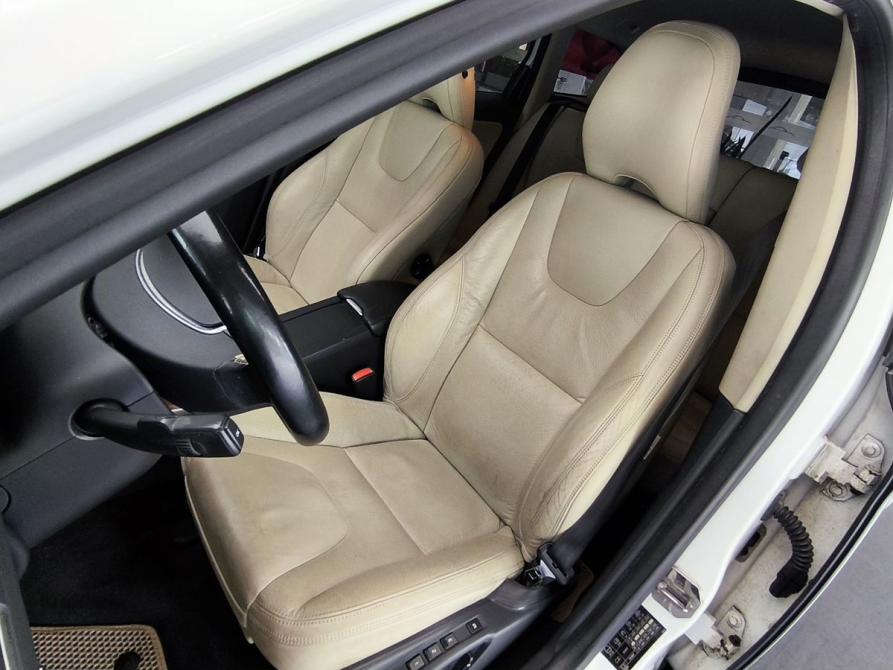 Volvo XC60 I Рестайлинг Москва  - изображение 8