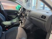 Volkswagen Polo V Рестайлинг Екатеринбург  - изображение 31