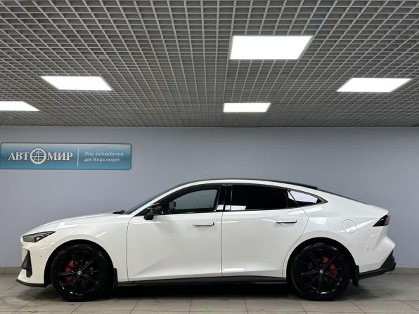 Changan UNI-V I с пробегом 2023 года, цена 2 249 000 рублей, 48816 км, лифтбек, Автокод Объявления