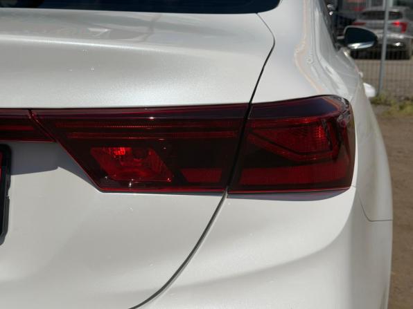 Kia Cerato IV Рестайлинг с пробегом 2021 года, цена 1 950 000 рублей, 105000 км, седан, Автокод Объявления