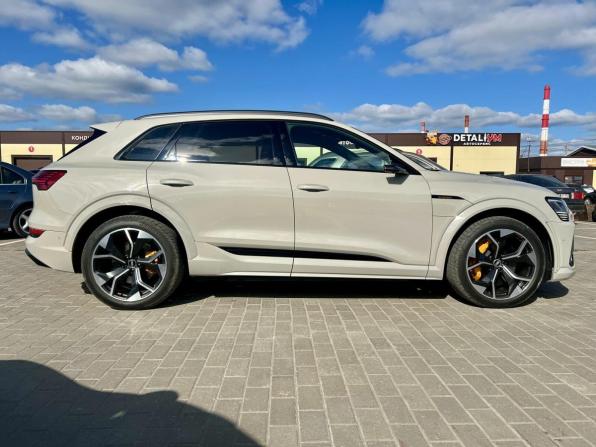 Audi e-tron S с пробегом 2021 года, цена 7 437 500 рублей, 25601 км, внедорожник, Автокод Объявления