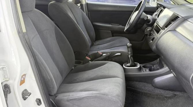 Nissan Tiida I Рестайлинг с пробегом 2013 года, цена 510 000 рублей, 369851 км, седан, Автокод Объявления