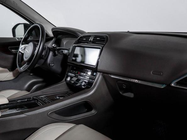 Jaguar F-Pace I с пробегом 2018 года, цена 3 500 000 рублей, 75659 км, внедорожник, Автокод Объявления
