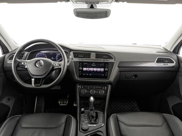 Volkswagen Tiguan II с пробегом 2018 года, цена 2 900 000 рублей, 62715 км, внедорожник, Автокод Объявления