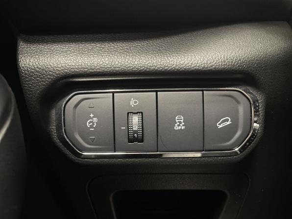Haval Jolion I с пробегом 2023 года, цена 1 799 000 рублей, 35638 км, внедорожник, Автокод Объявления