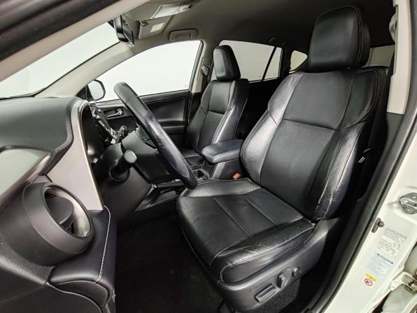 Toyota RAV4 IV (XA40) Рестайлинг с пробегом 2018 года, цена 2 125 000 рублей, 205780 км, внедорожник, Автокод Объявления