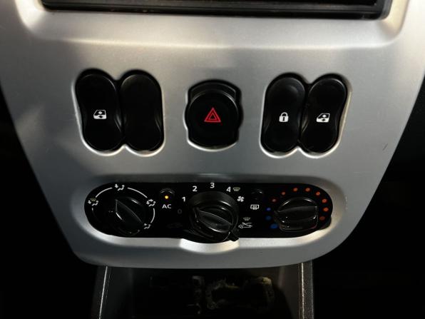 Renault Logan I Рестайлинг с пробегом 2013 года, цена 559 990 рублей, 128121 км, седан, Автокод Объявления