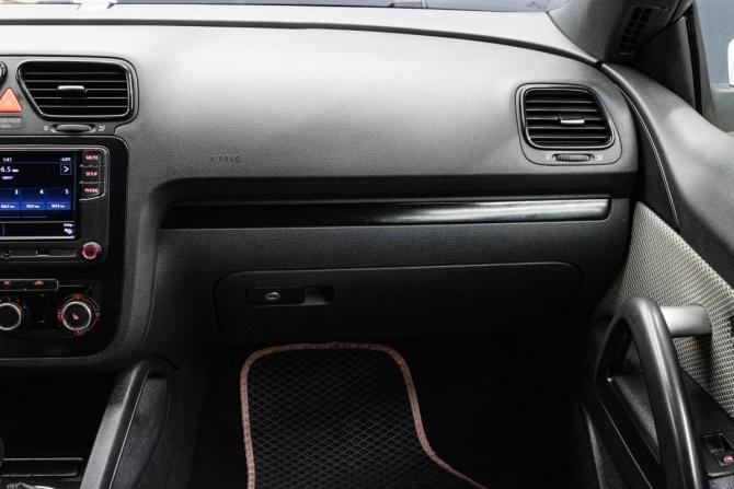 Volkswagen Scirocco III с пробегом 2011 года, цена 1 049 000 рублей, 172728 км, хэтчбек, Автокод Объявления