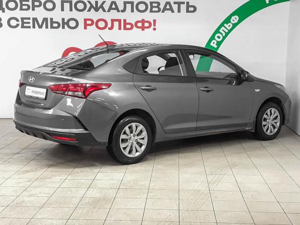 Hyundai Solaris II Рестайлинг с пробегом 2021 года, цена 1 372 000 рублей, 98000 км, седан, Автокод Объявления