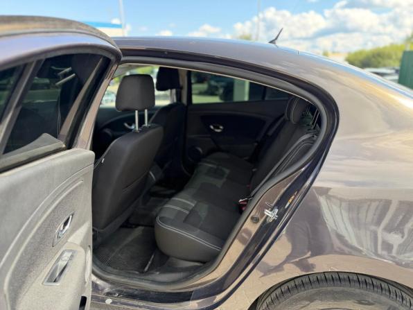 Renault Fluence I Рестайлинг с пробегом 2013 года, цена 750 000 рублей, 209235 км, седан, Автокод Объявления
