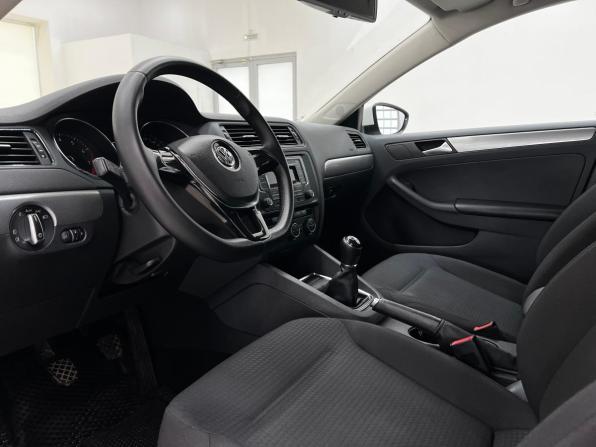 Volkswagen Jetta VI Рестайлинг с пробегом 2015 года, цена 980 000 рублей, 203323 км, седан, Автокод Объявления