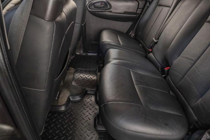 Chevrolet TrailBlazer I Рестайлинг с пробегом 2008 года, цена 1 229 000 рублей, 215000 км, внедорожник, Автокод Объявления
