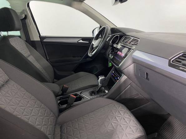 Volkswagen Tiguan II Рестайлинг с пробегом 2021 года, цена 2 850 000 рублей, 54606 км, внедорожник, Автокод Объявления