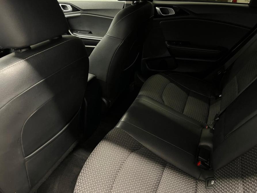 Kia Ceed III Санкт-Петербург  - изображение 20