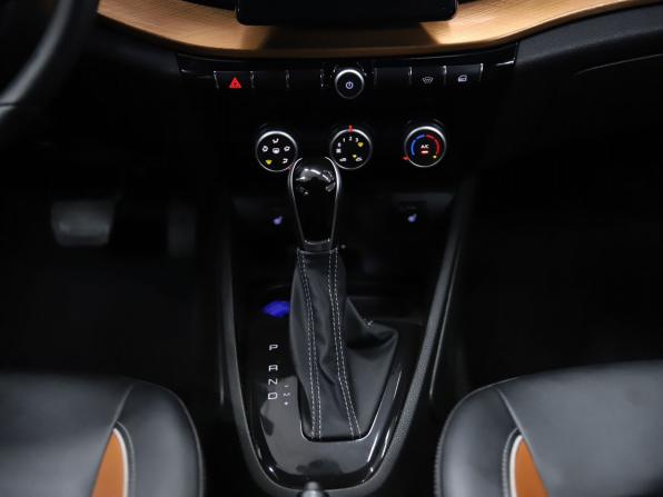 Lada (ВАЗ) Vesta I Рестайлинг (NG) с пробегом 2024 года, цена 1 450 000 рублей, 37949 км, седан, Автокод Объявления