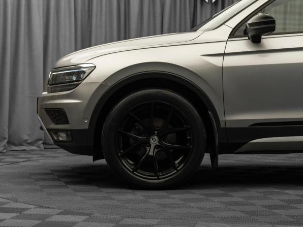 Volkswagen Tiguan II с пробегом 2019 года, цена 2 490 000 рублей, 120864 км, внедорожник, Автокод Объявления