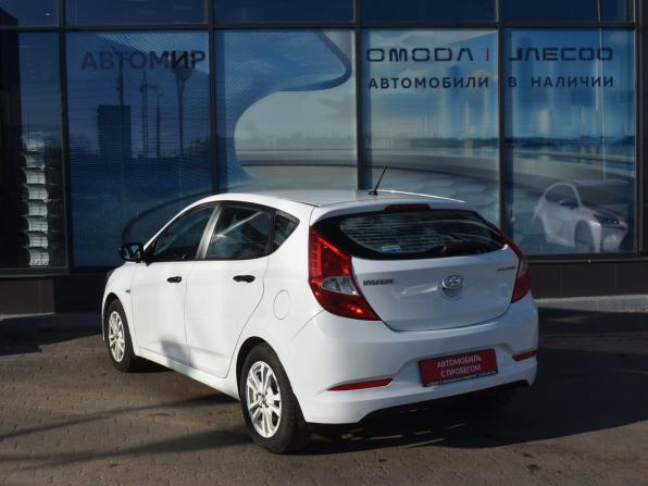 Hyundai Solaris I Рестайлинг с пробегом 2015 года, цена 794 000 рублей, 158114 км, хэтчбек, Автокод Объявления