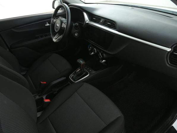 Kia Rio IV Рестайлинг с пробегом 2021 года, цена 1 722 000 рублей, 46700 км, хэтчбек, Автокод Объявления