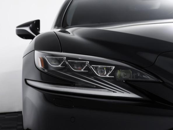 Lexus LS V с пробегом 2018 года, цена 4 601 000 рублей, 114602 км, седан, Автокод Объявления
