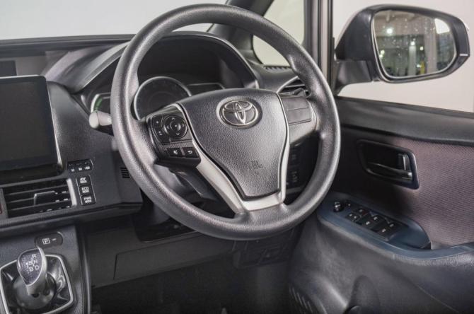 Toyota Noah III (R80) с пробегом 2015 года, цена 1 859 000 рублей, 178300 км, минивэн, Автокод Объявления