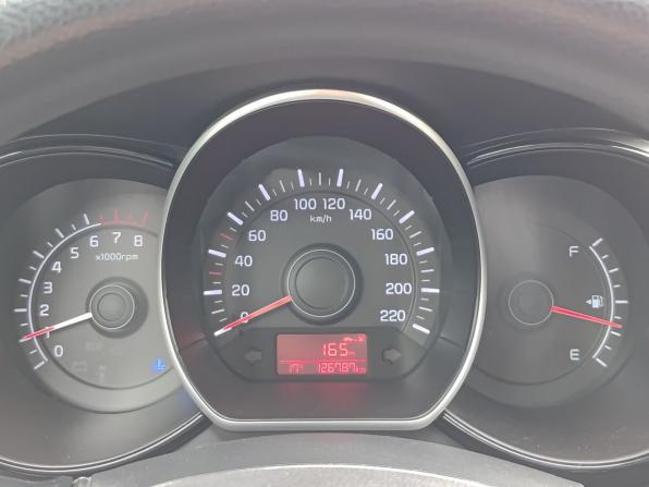 Kia Rio III Рестайлинг с пробегом 2015 года, цена 899 800 рублей, 126780 км, седан, Автокод Объявления