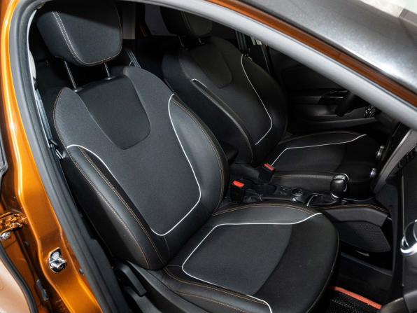 Renault Kaptur I Рестайлинг с пробегом 2021 года, цена 1 820 000 рублей, 82500 км, внедорожник, Автокод Объявления
