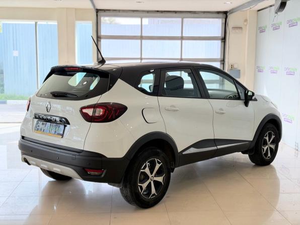 Renault Kaptur I Рестайлинг с пробегом 2021 года, цена 1 099 000 рублей, 123592 км, внедорожник, Автокод Объявления