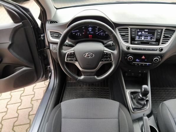 Hyundai Solaris II с пробегом 2019 года, цена 1 099 000 рублей, 197000 км, седан, Автокод Объявления