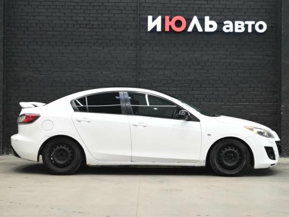 Mazda 3 II (BL) Рестайлинг с пробегом 2012 года, цена 660 000 рублей, 369090 км, седан, Автокод Объявления