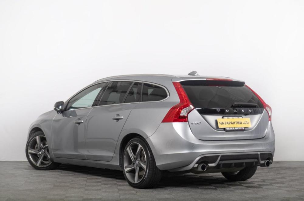 Volvo V60 I Томск  - изображение 6