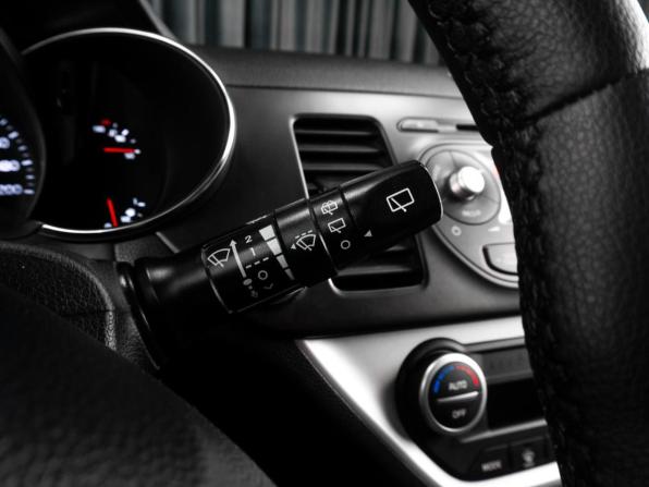 Kia Picanto II Рестайлинг с пробегом 2015 года, цена 989 000 рублей, 100524 км, хэтчбек, Автокод Объявления