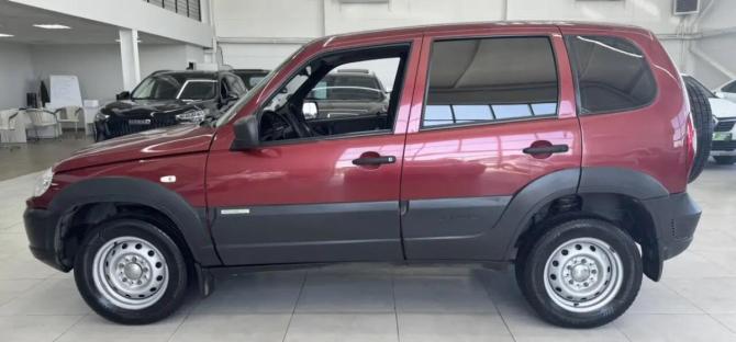 Chevrolet Niva I Рестайлинг с пробегом 2014 года, цена 749 000 рублей, 101500 км, внедорожник, Автокод Объявления