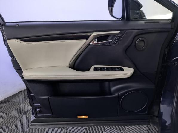 Lexus RX IV Рестайлинг с пробегом 2021 года, цена 5 590 000 рублей, 63534 км, внедорожник, Автокод Объявления