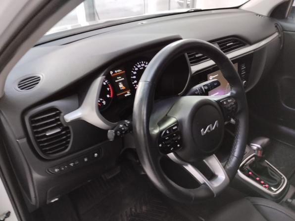 Kia Rio IV Рестайлинг с пробегом 2021 года, цена 1 720 000 рублей, 87438 км, хэтчбек, Автокод Объявления