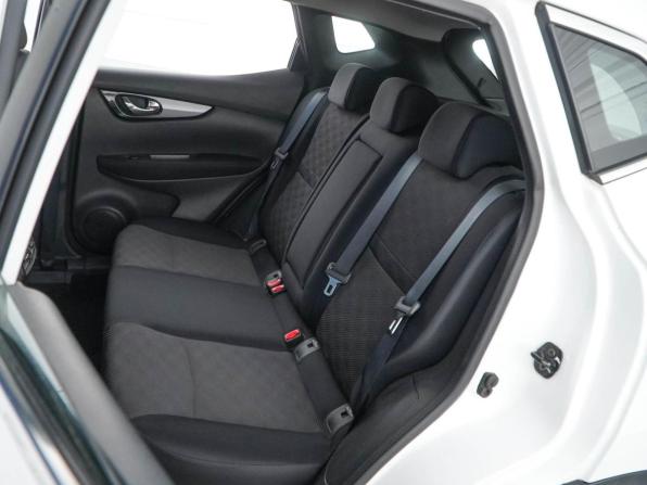 Nissan Qashqai II с пробегом 2017 года, цена 1 879 999 рублей, 76487 км, внедорожник, Автокод Объявления