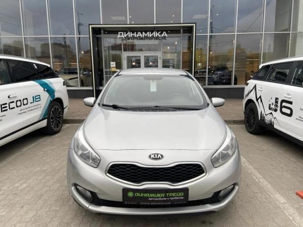 Kia Ceed II с пробегом 2015 года, цена 851 000 рублей, 141481 км, хэтчбек, Автокод Объявления