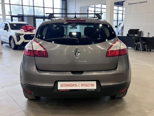 Renault Megane III Рестайлинг с пробегом 2012 года, цена 430 000 рублей, 354044 км, хэтчбек, Автокод Объявления